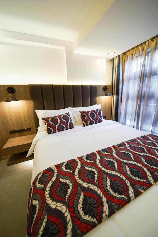 Unwnd Boutique Hotel Makati Makati City Exterior photo