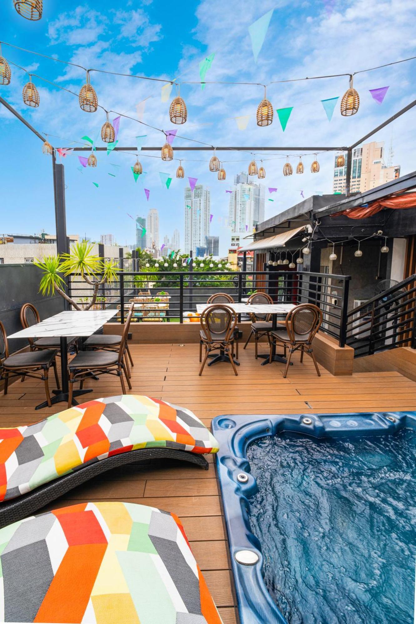 Unwnd Boutique Hotel Makati Makati City Exterior photo